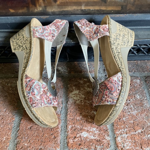 Rieker Regina Slingback T Strap Wedge Sandal SZ 10 EU 41 EUC! - Picture 6 of 8